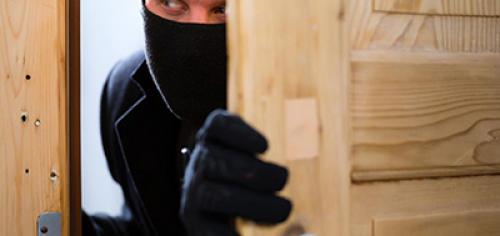 كأن إنتحار السارق مفخرة ؟! / بقلم : فخور بالدين